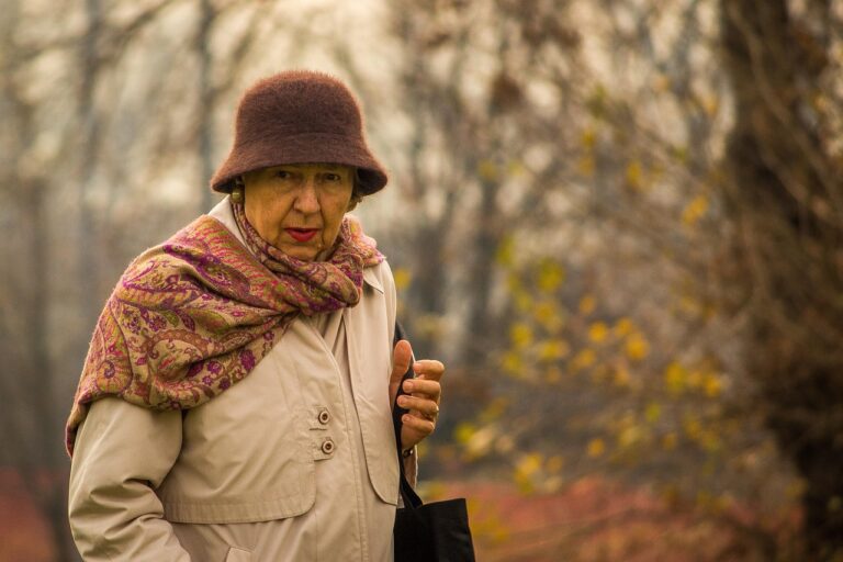 lady, woman, female, old lady, grandma, person, human, brown human, brown lady, old lady, old lady, old lady, old lady, old lady, grandma, grandma, grandma, grandma